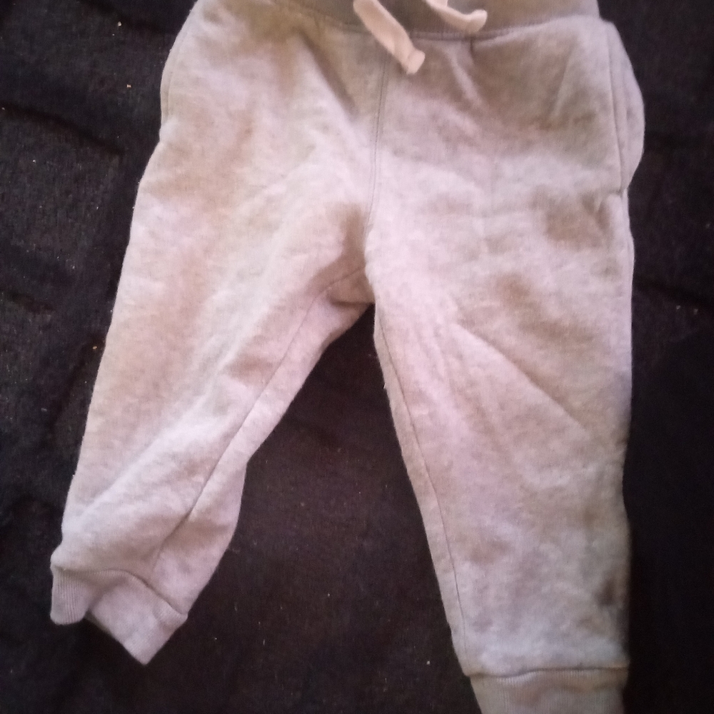 The children's place grey sweats